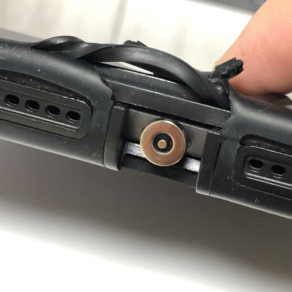 ケーブルパーツ差し込み部分